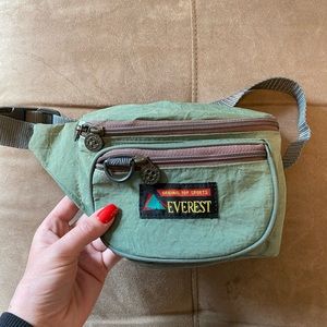 Vintage Everest Fanny Pack
